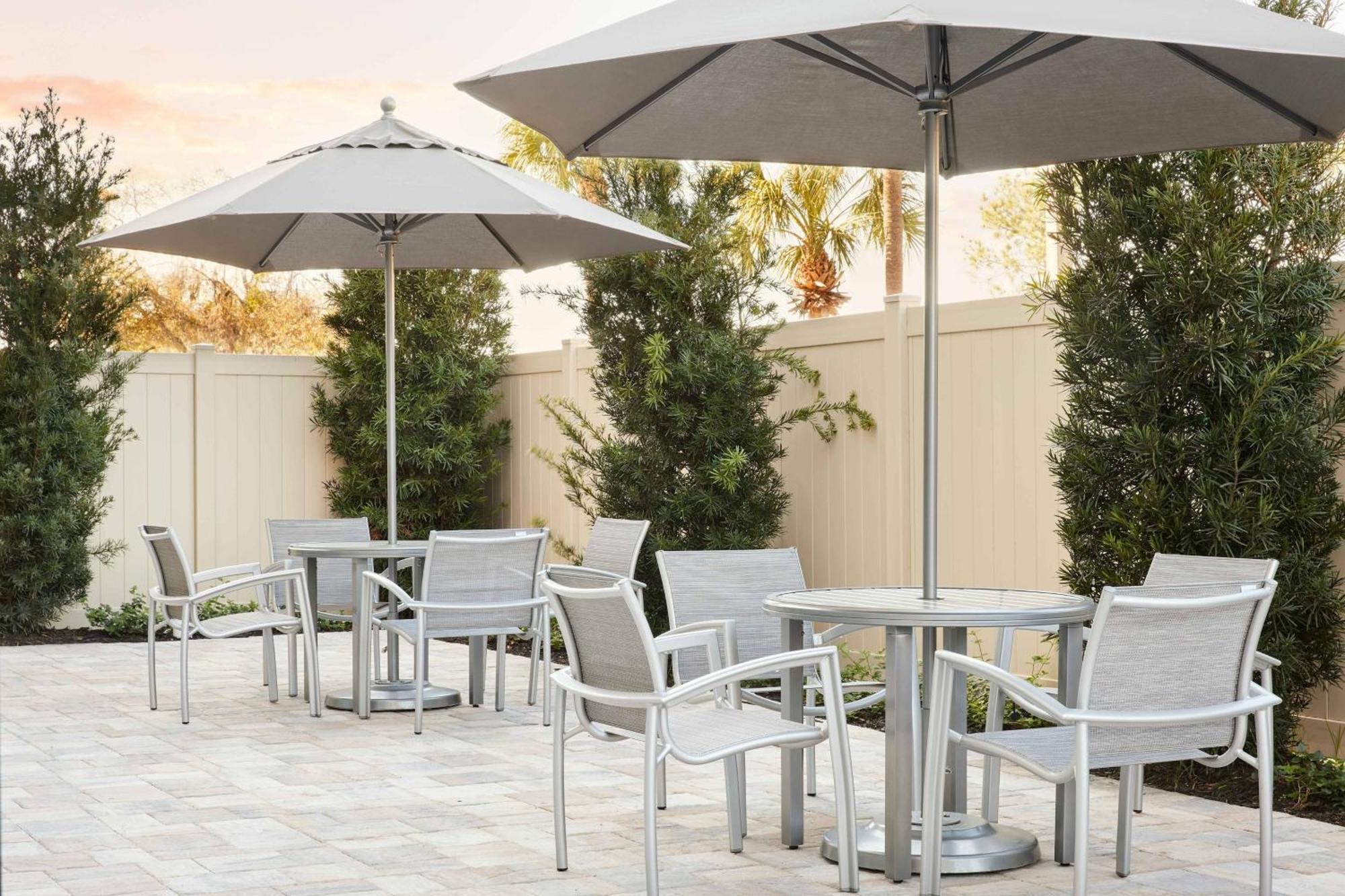 Towneplace Suites By Marriott Tampa Casino Area Orient Park Buitenkant foto